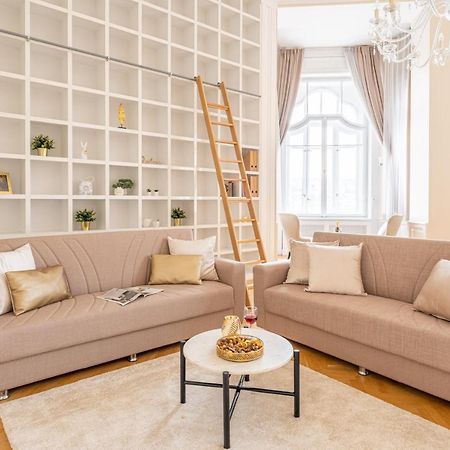 Matilda Luxury Suite Apartment Будапеща Екстериор снимка