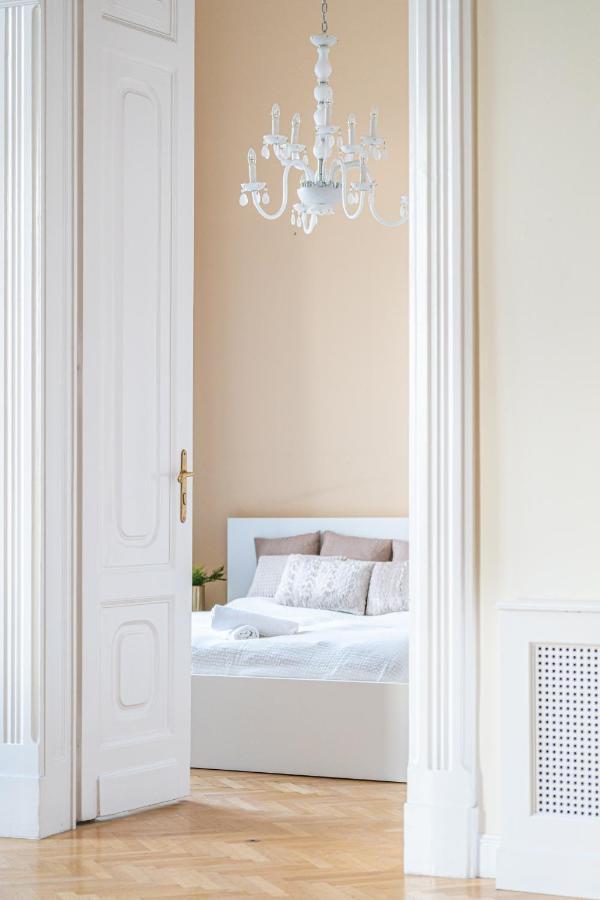 Matilda Luxury Suite Apartment Будапеща Екстериор снимка