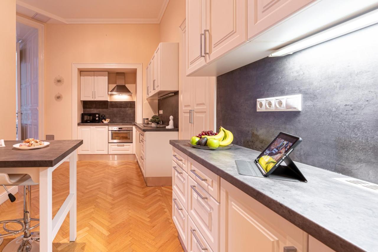 Matilda Luxury Suite Apartment Будапеща Екстериор снимка